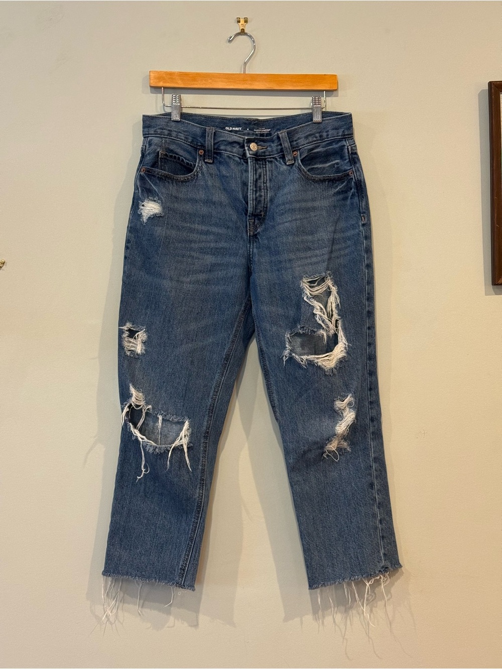 Old Navy Ripped Cropped Jeans in Dark Blue